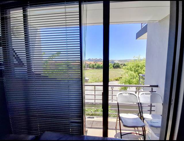 2 BEDROOM APARTMENT FOR SALE IN FOURWAYS